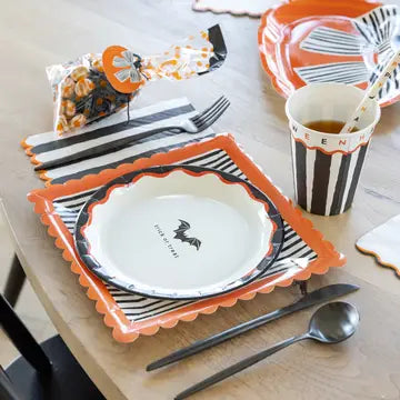 HPH1341 - Spooky Icon 8" Plate Set