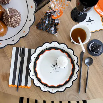 HPH1341 - Spooky Icon 8" Plate Set