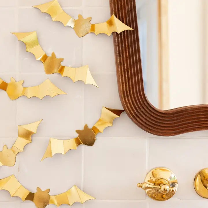 HAL1315 - Gold Wall Decor Bats